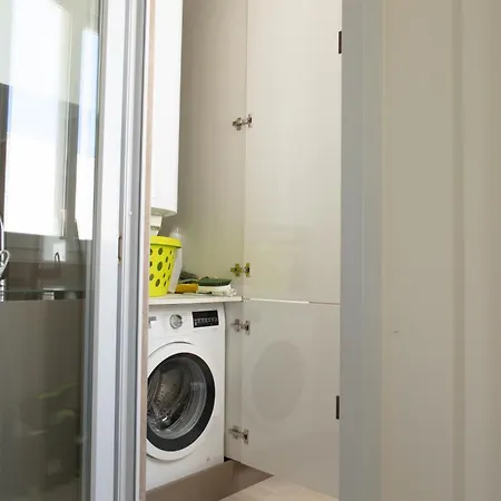 Lejlighed Stylish 2 Bedroom Penthouse With Breathtaking View