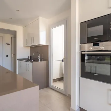 Apartment Stylish 2 Bedroom Penthouse With Breathtaking View *
