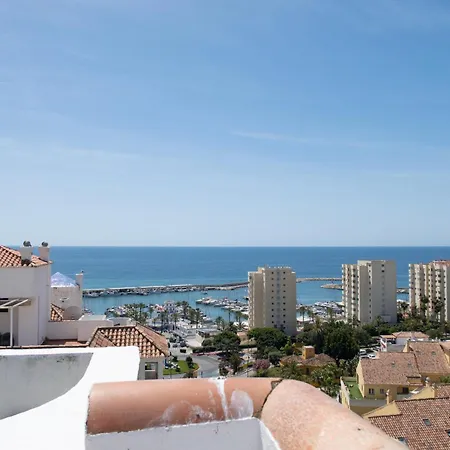 Stylish 2 Bedroom Penthouse With Breathtaking View Apartment *